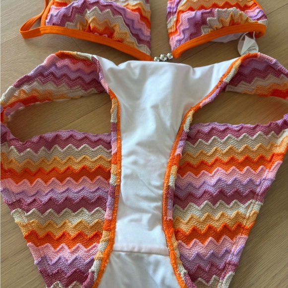 NWOT: Orange & Pink Zigzag Triangle Bikini Set - Picture 6 of 6